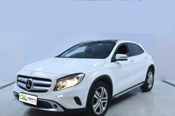 奔驰GLA级 2016款 GLA 200 动感型