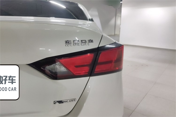 丰田 RAV4 2019款 2.0L CVT两驱风尚X限量版