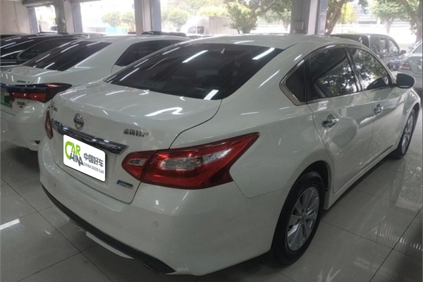 奔驰E级 2019款 E 260 L 运动型