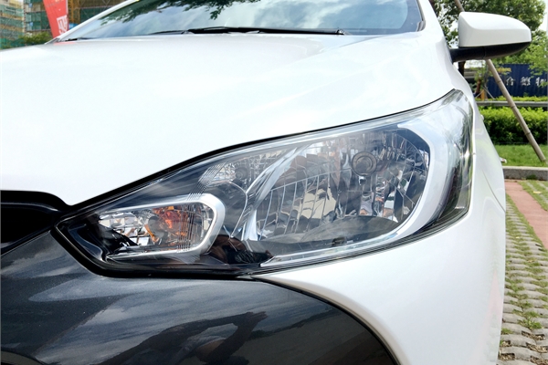 丰田YARiS 致炫