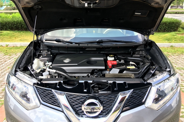 日产奇骏 2015款 2.0L CVT舒适MAX版 2WD