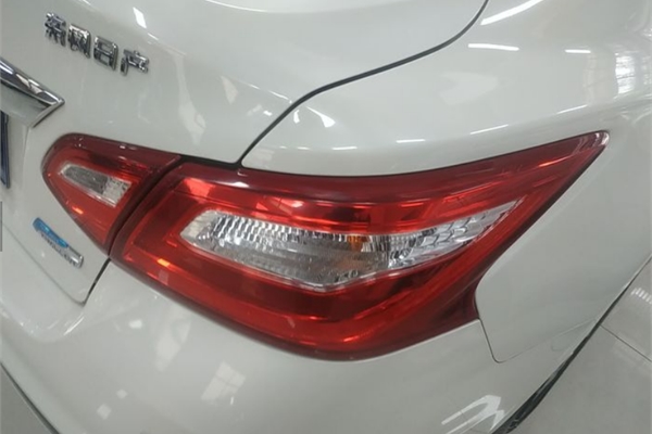 奔驰E级 2019款 E 260 L 运动型