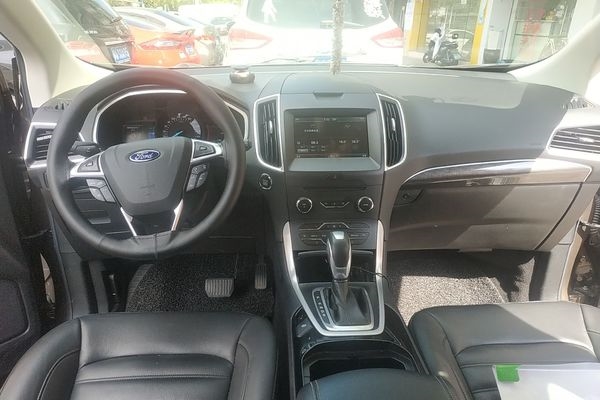 丰田 皇冠 2017款 2.0T 运动版