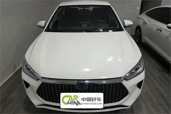 比亚迪e3 2021款 升级版 高续航版 豪华型