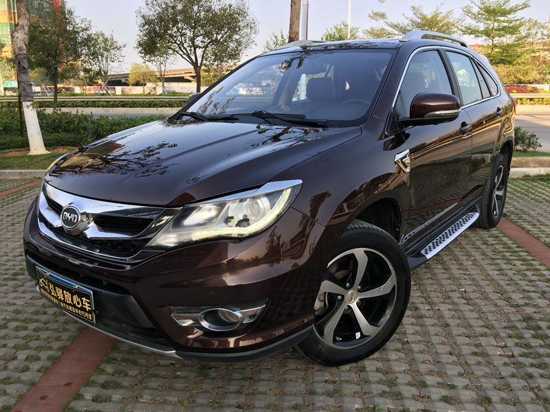 比亚迪S7 2015款 2.0T 升级版 自动尊贵型