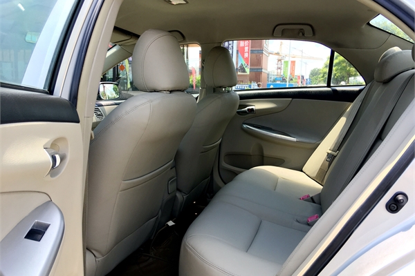 丰田卡罗拉 2011款 1.6L 自动GL