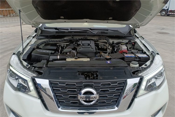日产 途达 2020款 2.5L 自动四驱旗舰版