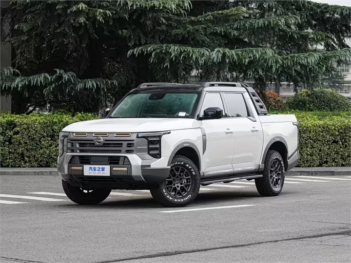 Zhengzhou Nissan Frontier Pro 2026 Model 2.0T Automatic Gasoline 4WD Luxury Edition